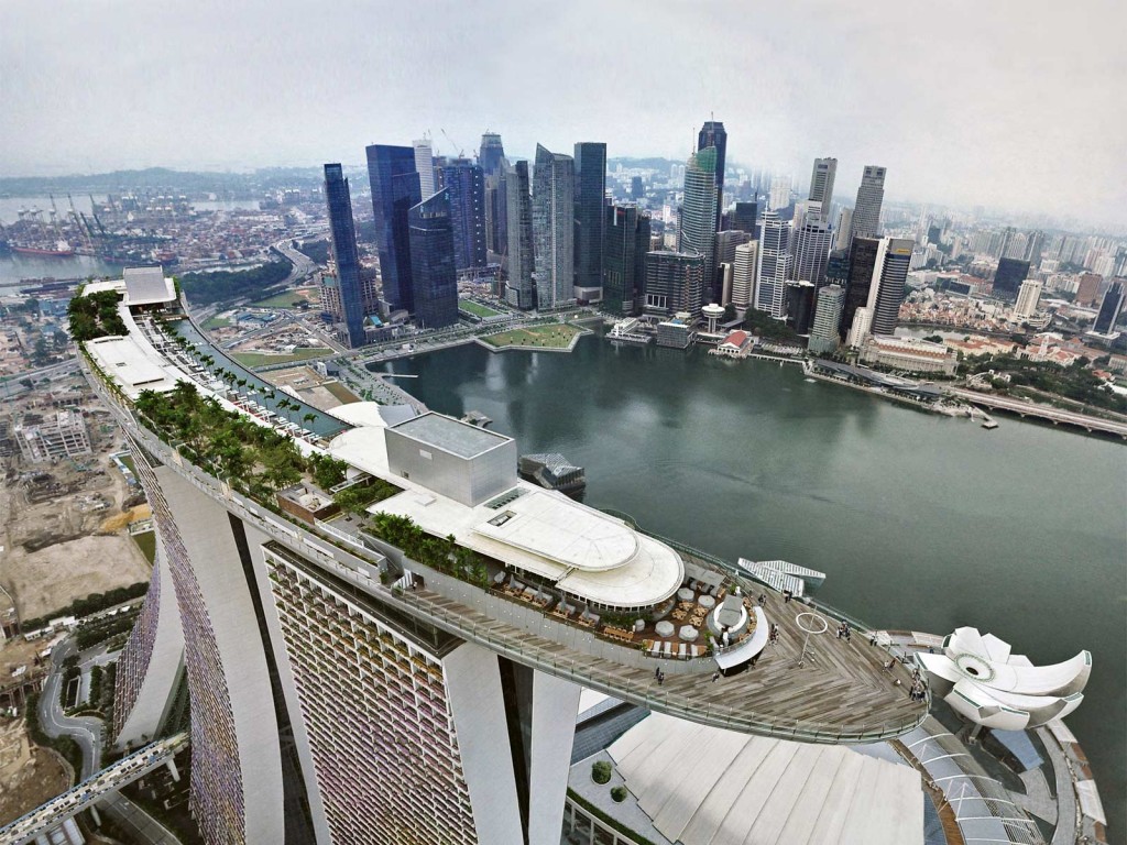 Sky-Park-in-Marina-Bay-Sands-Singapore-1-1