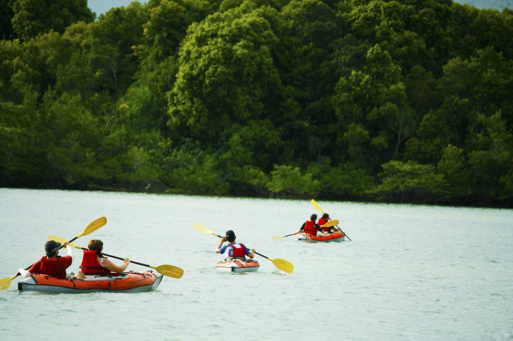 Telunas Kayaking