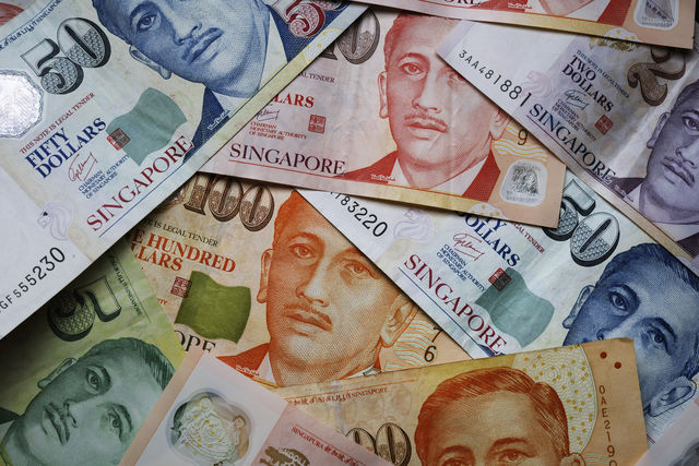 Singapore currency
