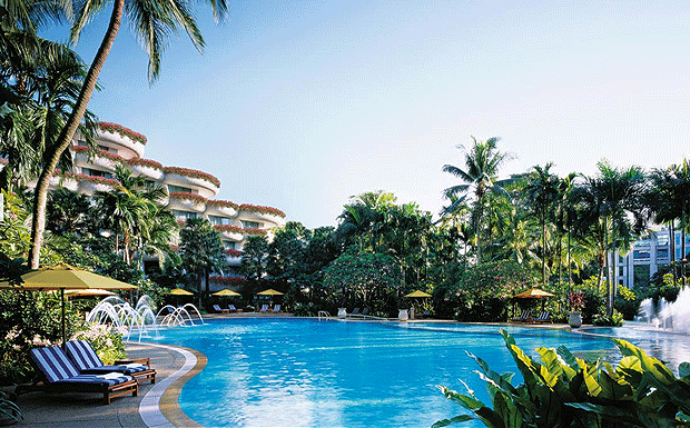 Shangri-La-Singapore-pool