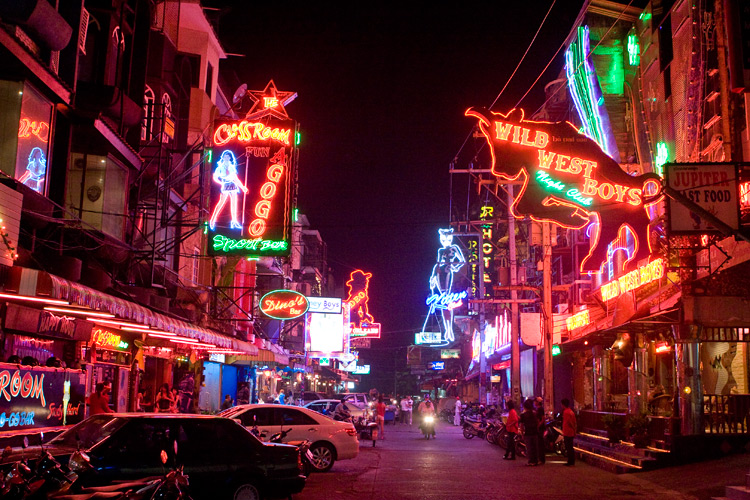 10 Reasons Why A Trip To Thailand Should Be On Your Bucket List