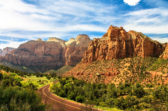 A Guide to Utah's National Parks